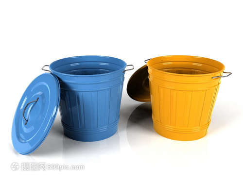 藍與黃的分離 3D藝術視角下的塑料桶美學